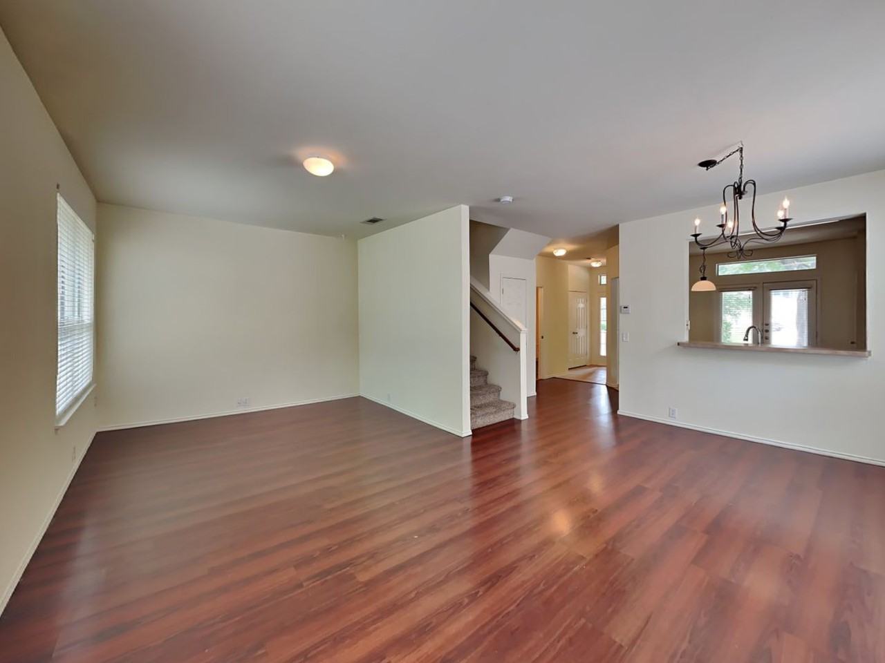 10661 Traymore Dr - Photo 2 of 18
