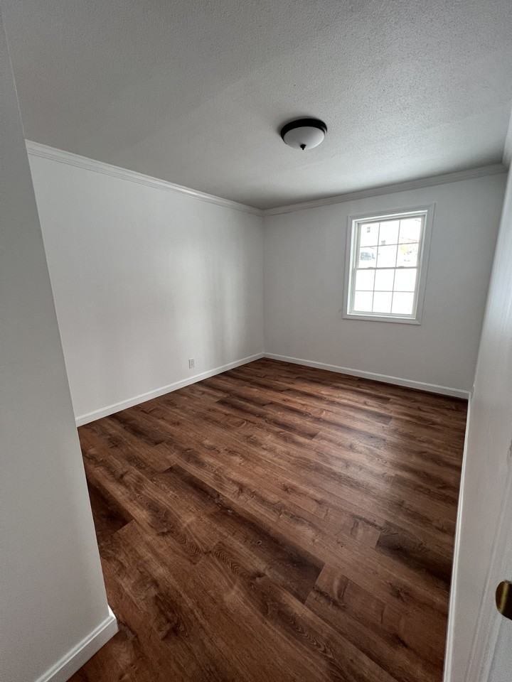 107 Upper Loveland Rd #NA - Photo 3 of 10