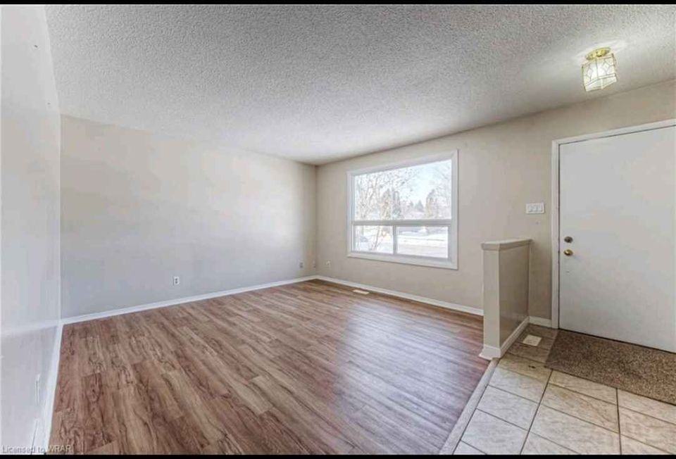 114 Lillian Drive #B - Photo 3 of 13