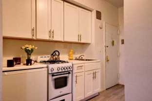 218 East 6th Street - Photo 1 of 1