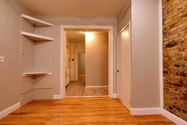 218 East 6th Street - Photo 7 of 7