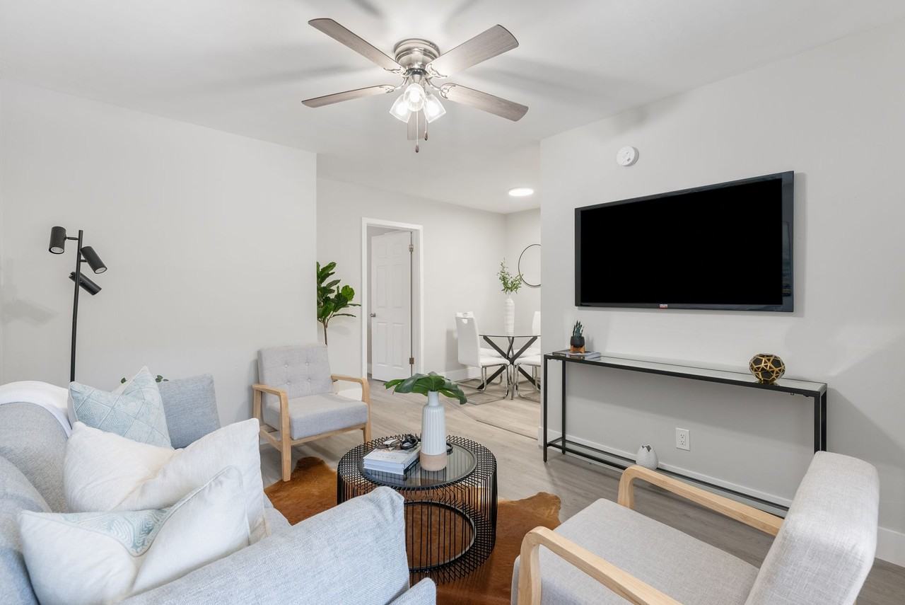 ACS 1041 LLC - Photo 3 of 13