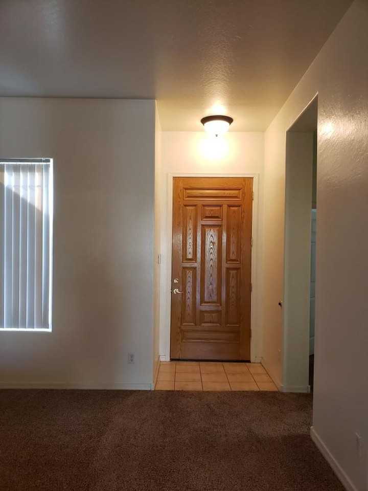 760 E Indian Wells Pl - Photo 5 of 30