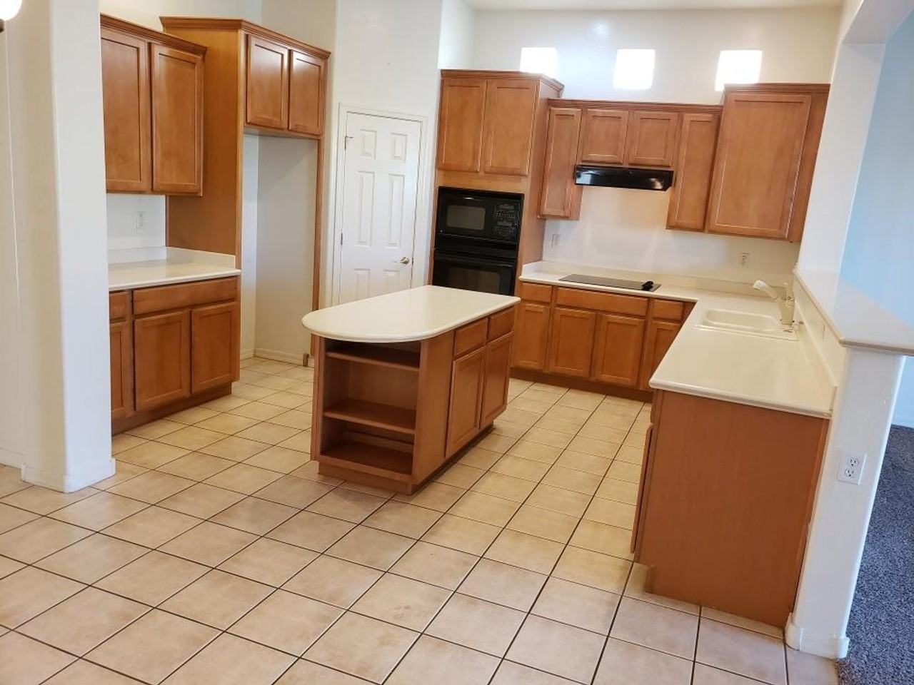 760 E Indian Wells Pl - Photo 6 of 30