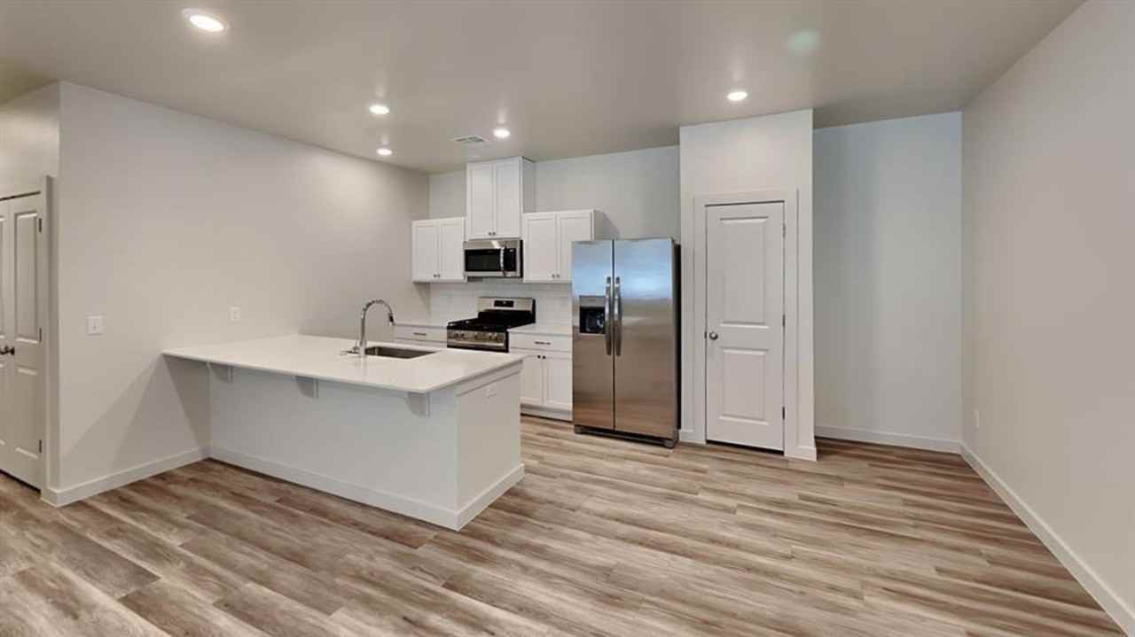 3815 N Divis Ave - Photo 7 of 21