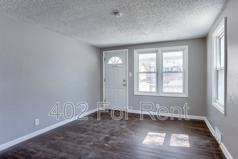 3224 N 40th St - Photo 3 of 25