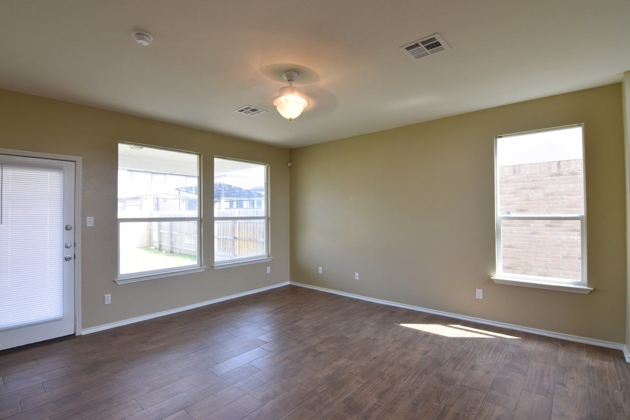4914 Allegany Dr - Photo 6 of 20