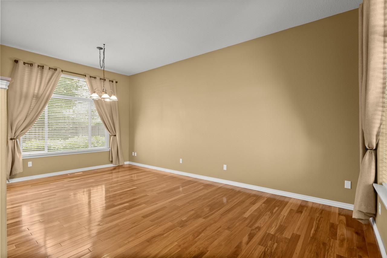 17638 Sw Ballard Ln - Photo 3 of 23