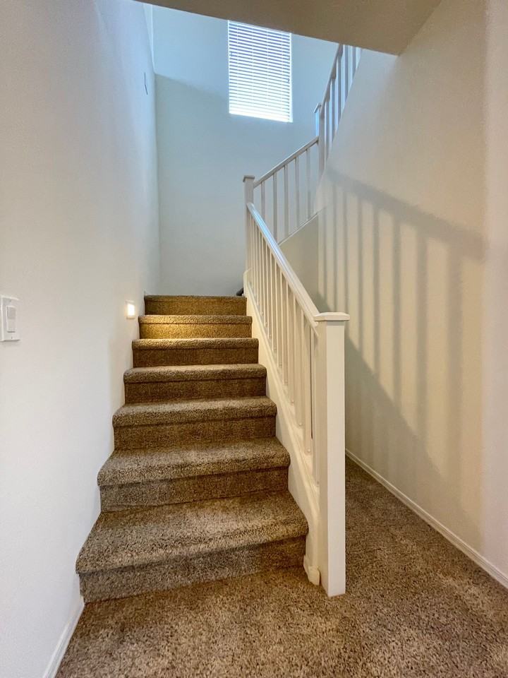 1165 N 164th Ave - Photo 6 of 18