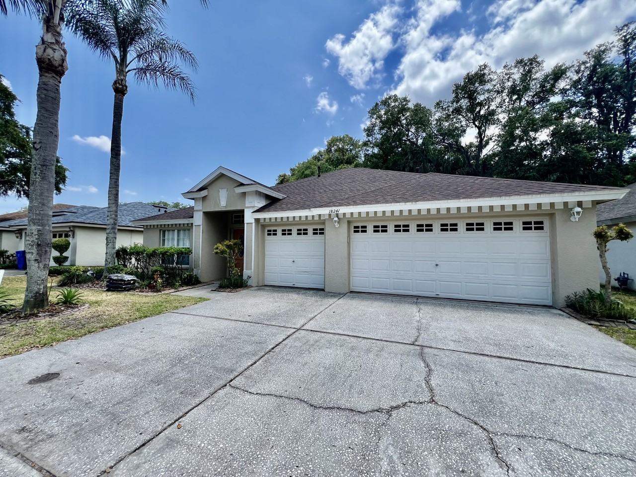 18241 Collridge Dr - Photo 2 of 42