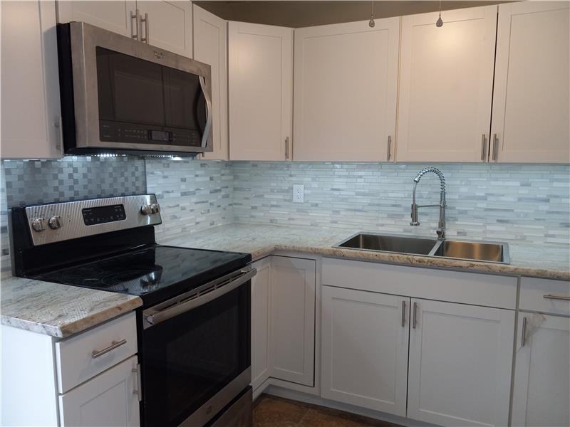 2045 54th Ave - Photo 2 of 20