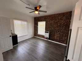 featured image of 1411 Toberman St
