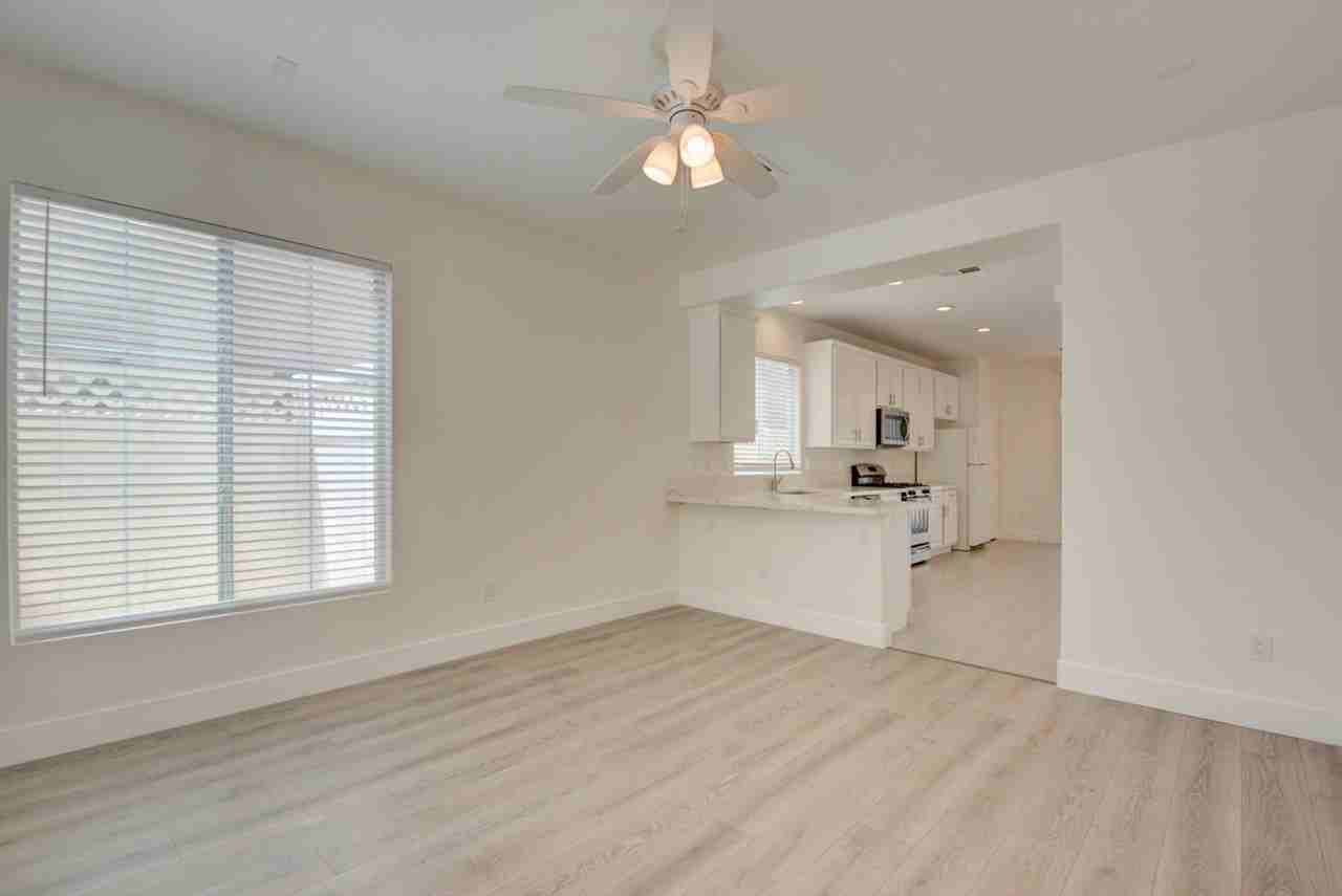 1796 Spanish Sky Ave - Photo 4 of 40