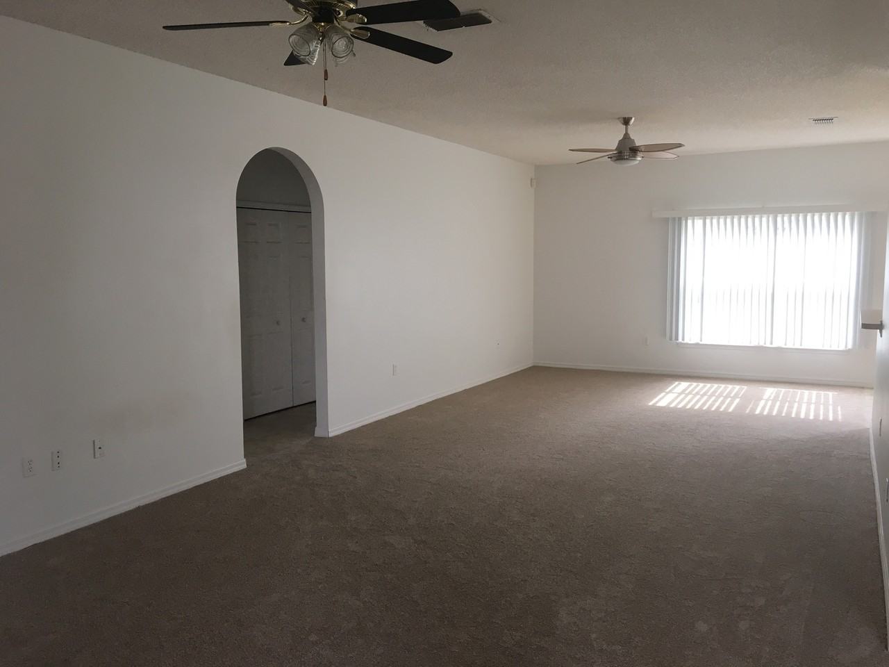 1726 Crowned Ave - Photo 2 of 10