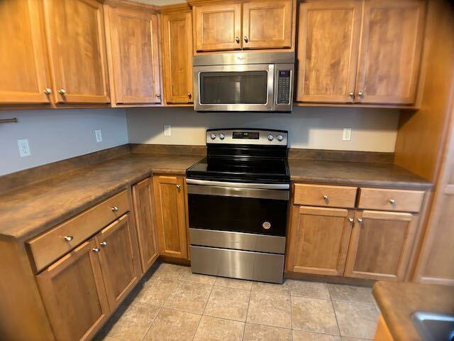 2315 W Kenfield Ct - Photo 3 of 24