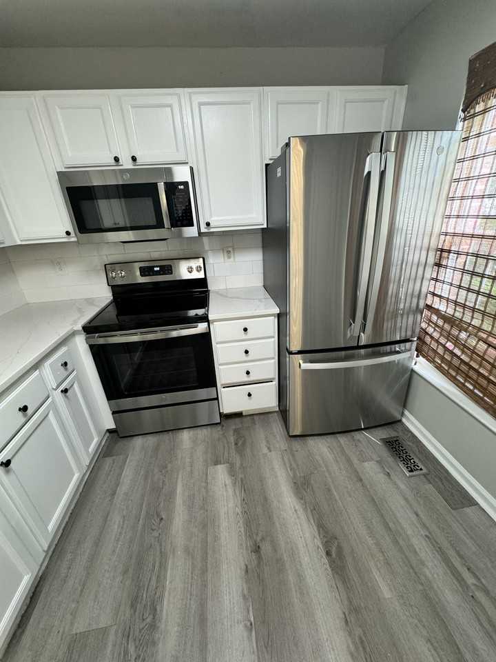 Castlerock Ct #8702 - Photo 2 of 21