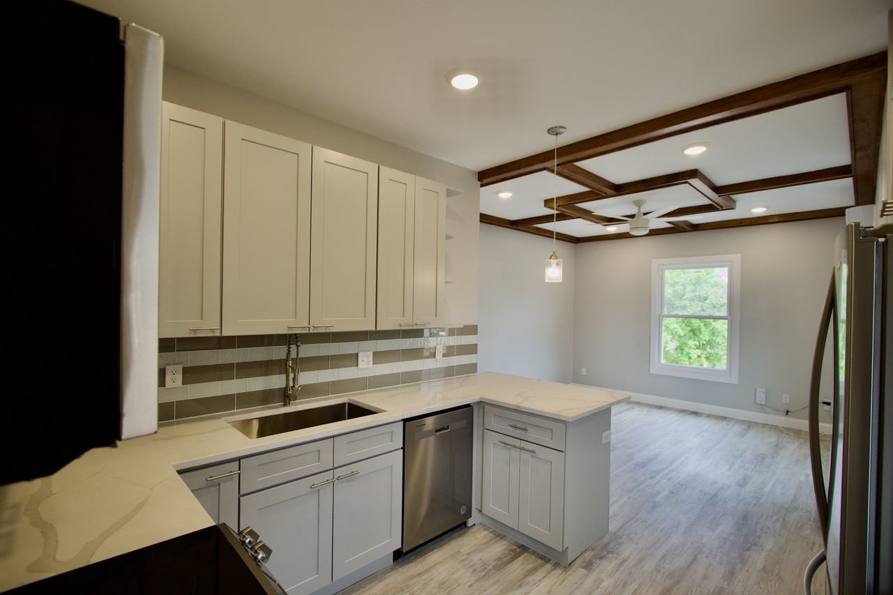 1 Whites Pl #201 - Photo 3 of 12