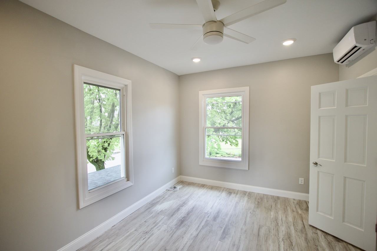 1 Whites Pl #201 - Photo 6 of 12