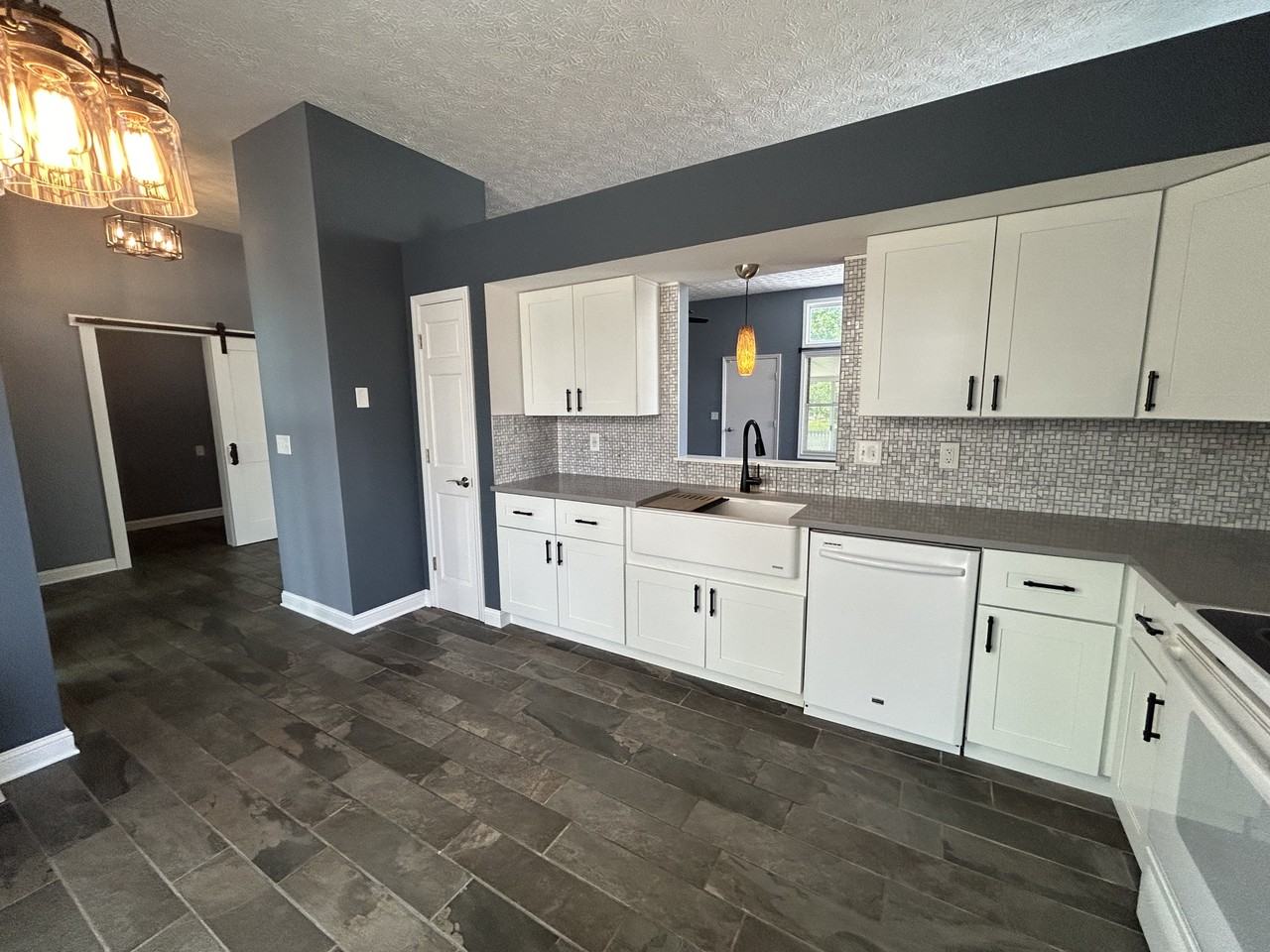 1928 Diamondback Dr #NA - Photo 3 of 12