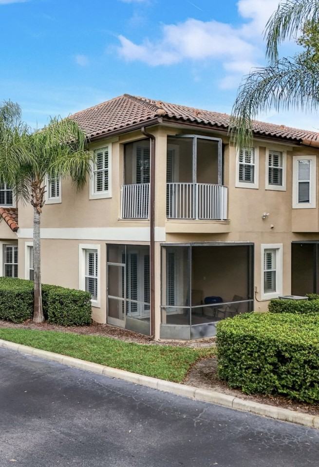 8712 The Esplanade #22 - Photo 3 of 16