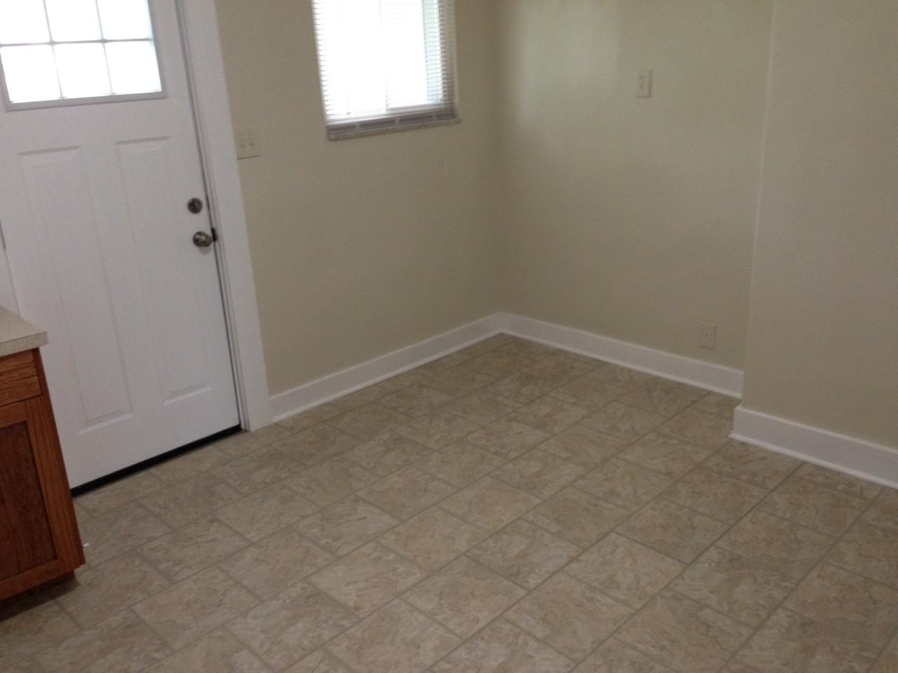 711 Jackson St #NA - Photo 2 of 14