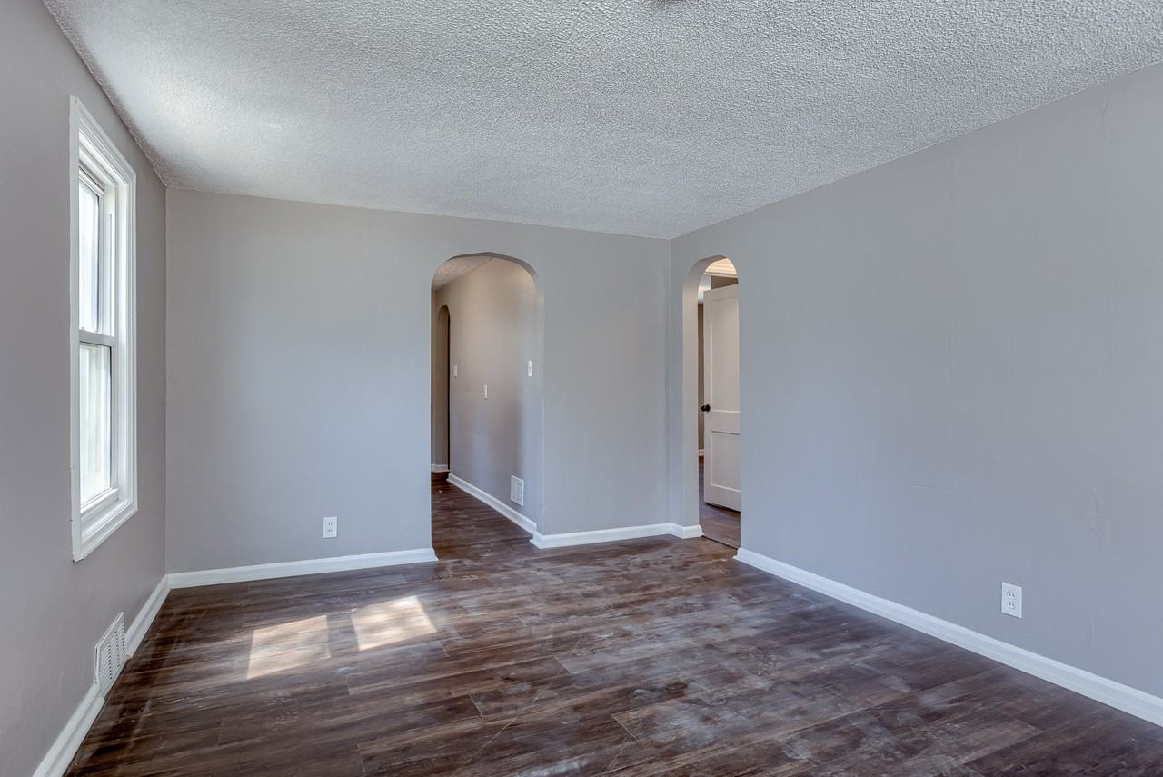 3224 N 40th St #1 - Photo 4 of 25