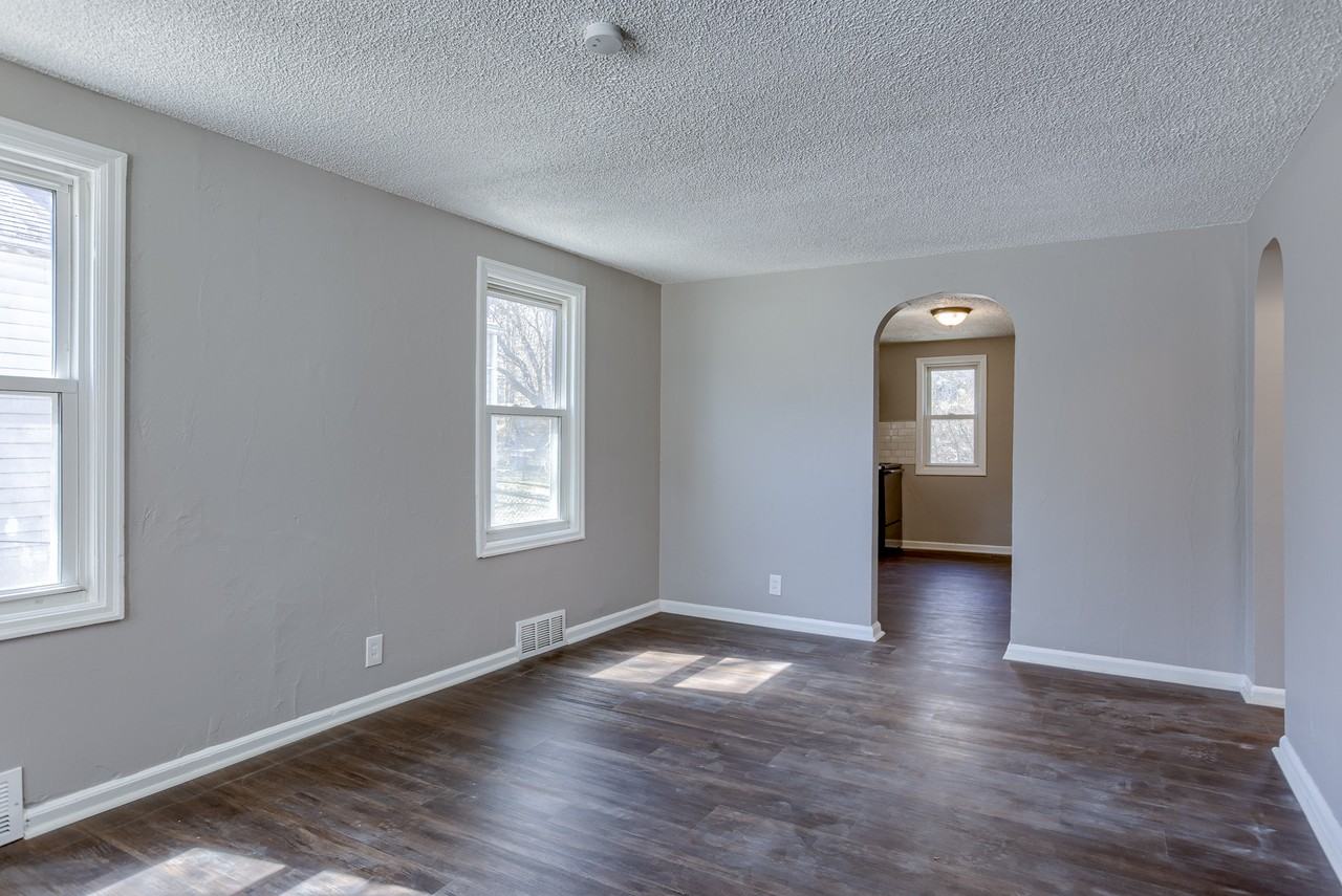 3224 N 40th St #1 - Photo 5 of 25