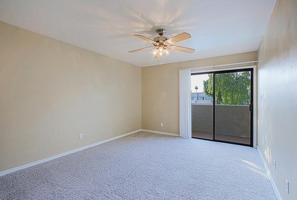 835 N Granite Reef Rd - Photo 3 of 21