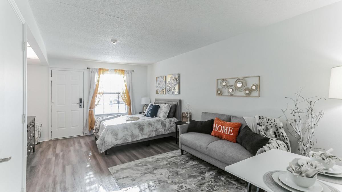 7071 103rd St - Photo 2 of 25