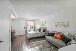 7071 103rd St - Photo 1 of 1
