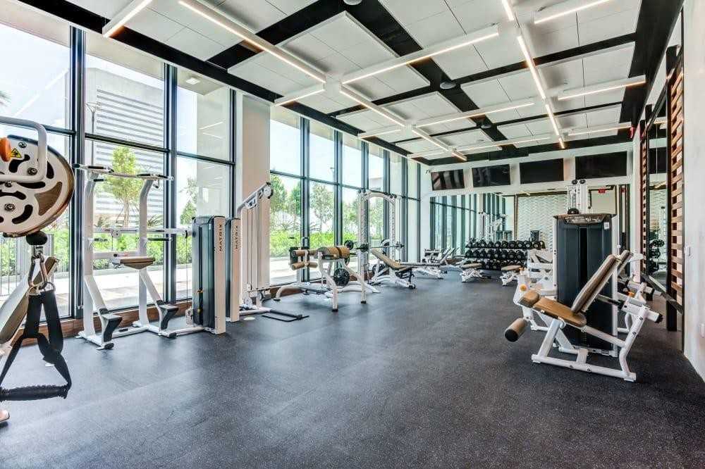 100 Nw 6th St - Photo 5 of 42