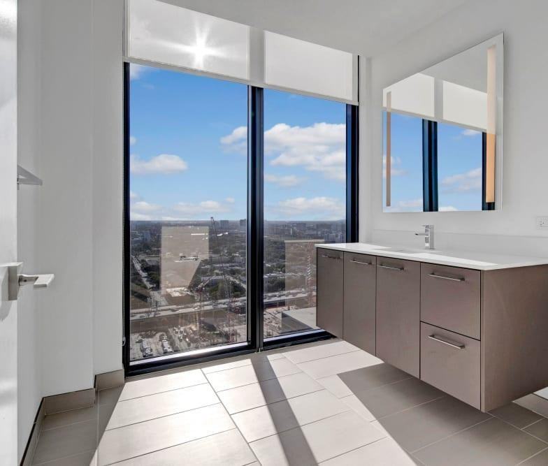 100 Nw 6th St - Photo 2 of 42