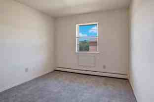 705 Washington Gdns - Photo 1 of 1