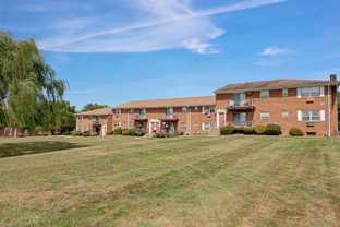 705 Washinton Gardens - Photo 1 of 1