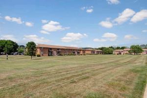 featured image of 705 Washinton Gardens