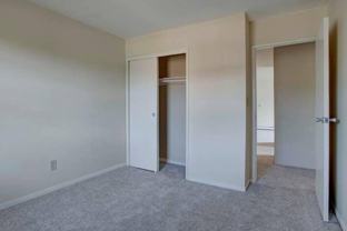 705 Washington Gdns - Photo 1 of 1