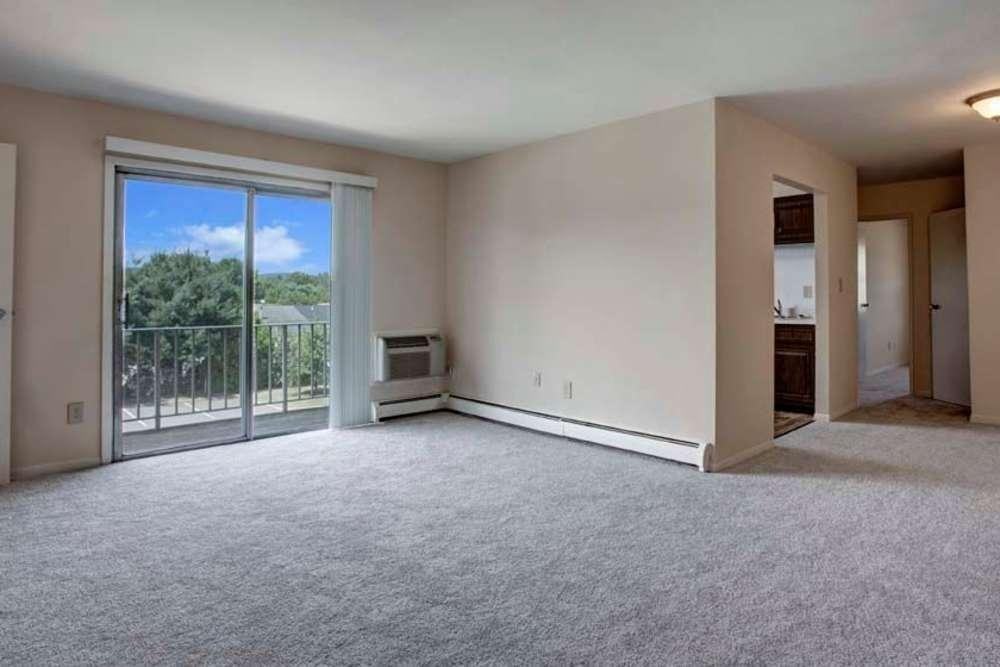 705 Washington Gdns - Photo 6 of 19