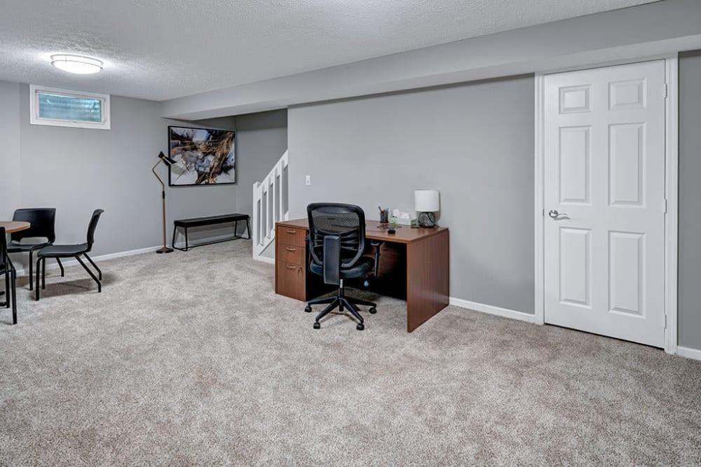 1484 Mcnaughten Rd - Photo 5 of 23