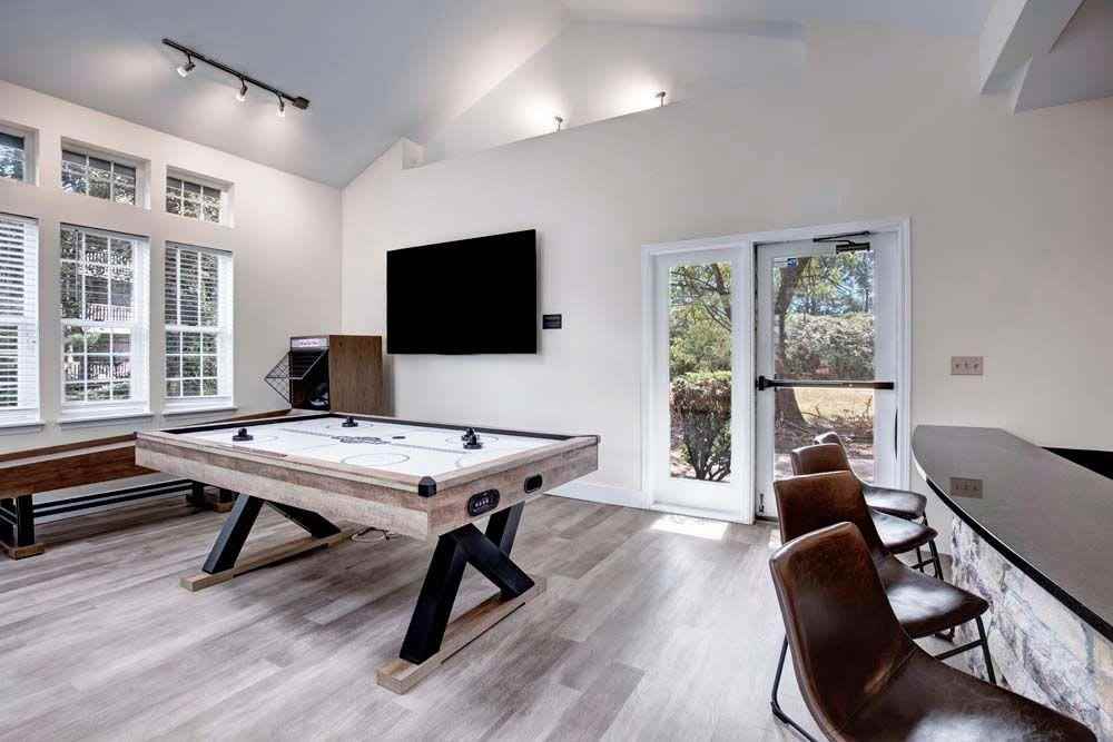 1020 Central Ave N - Photo 4 of 19