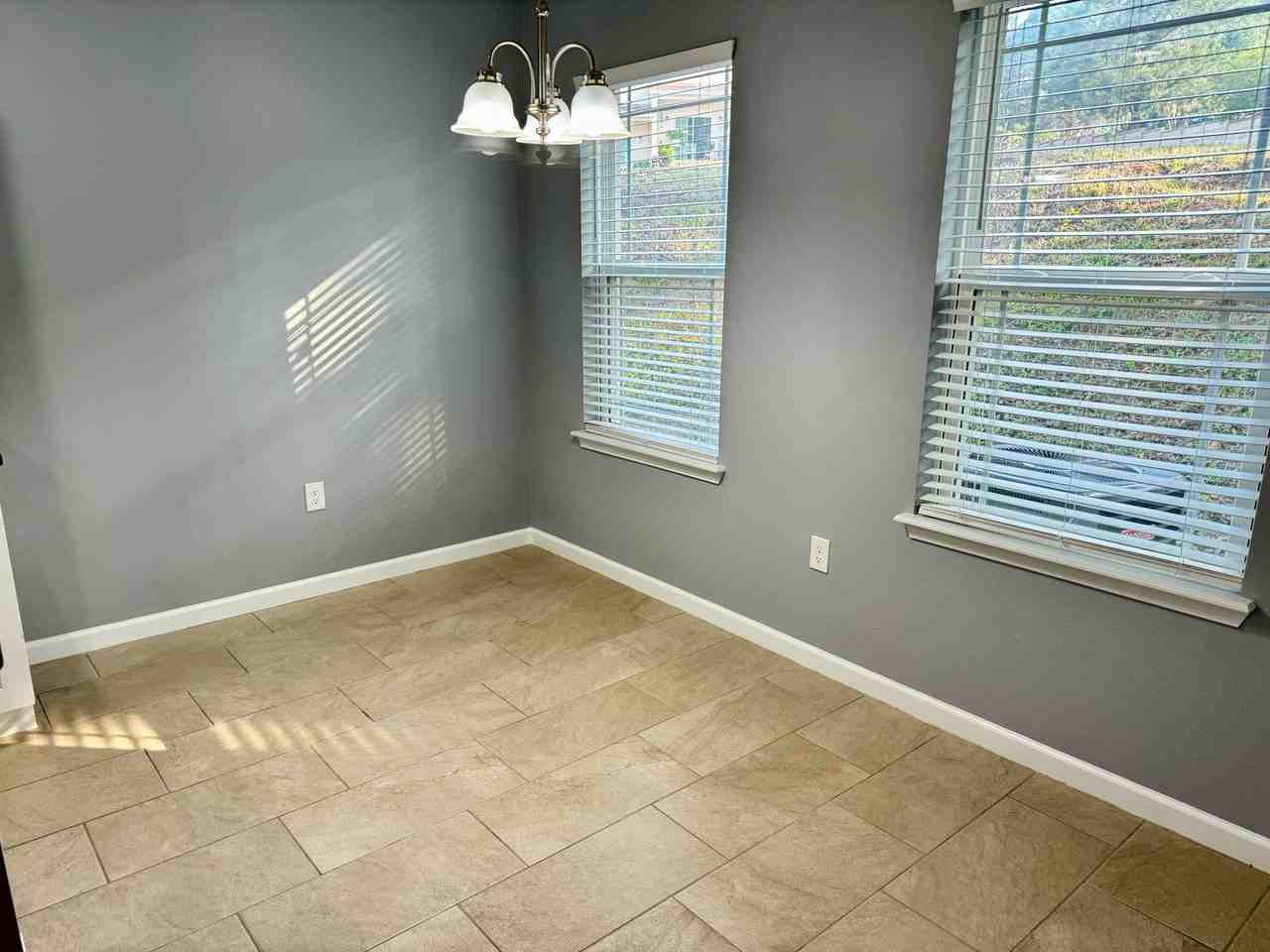 930 Lakefront Village Dr - Photo 5 of 17