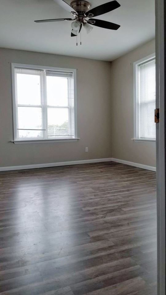 4764 N Virginia Ave #306 - Photo 2 of 9