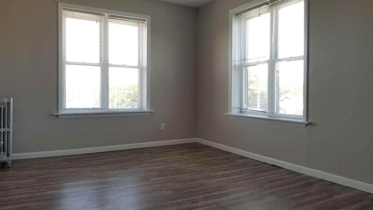 4764 N Virginia Ave #306 - Photo 4 of 9