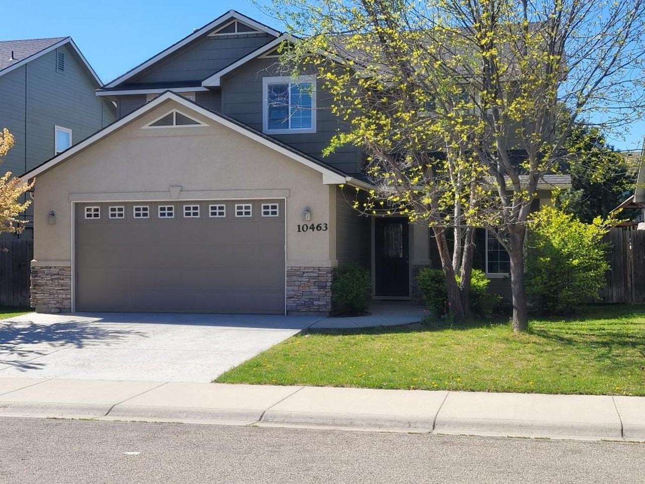 10463 W Henrys Lake Dr - Photo 2 of 22