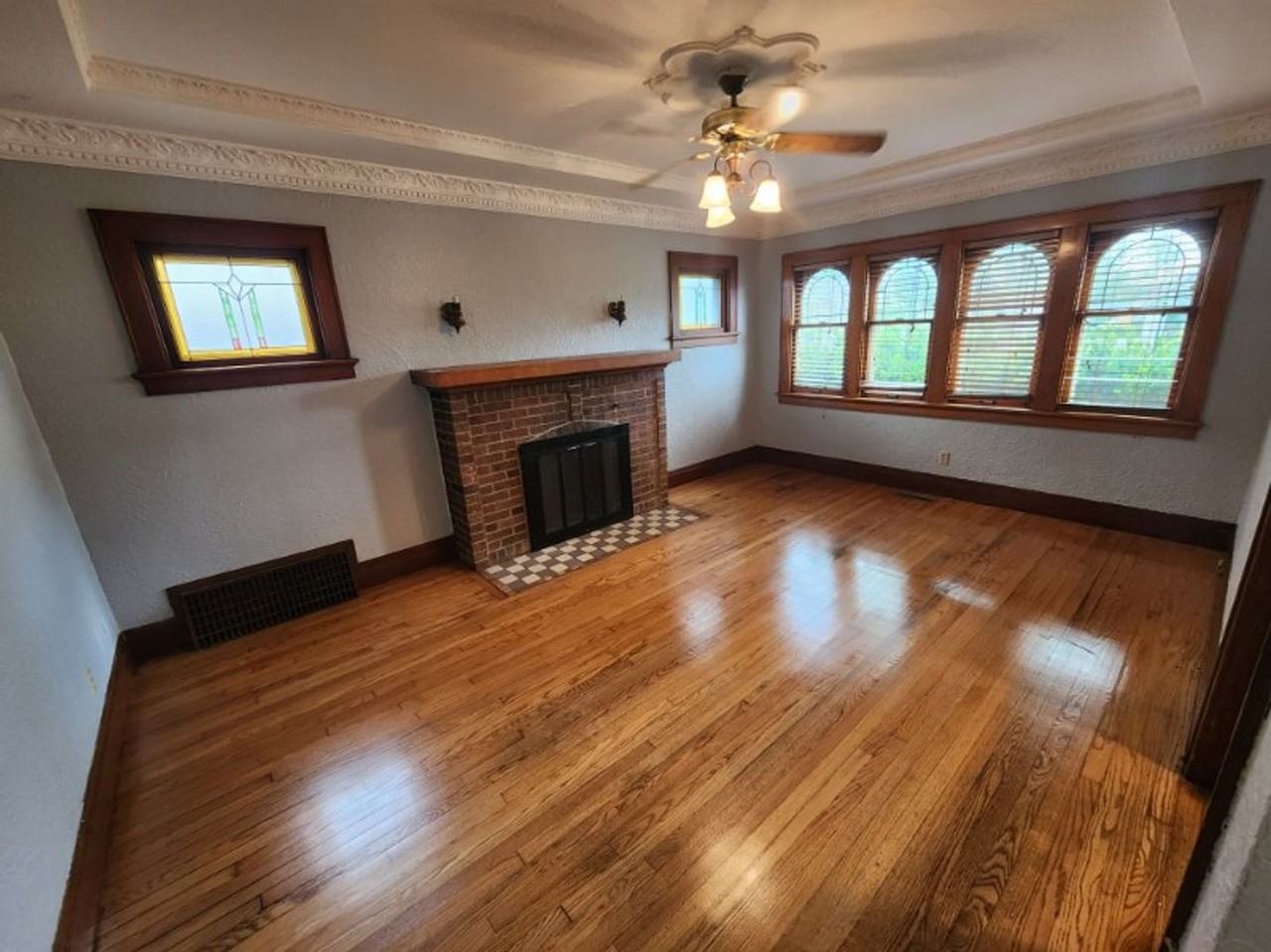 3527 N 56th St - Photo 2 of 14