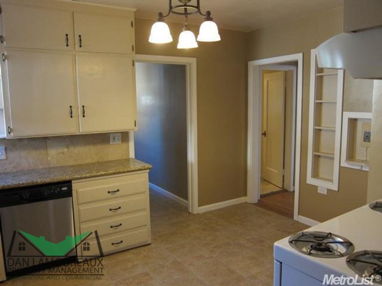 3208 11th Ave - Photo 7 of 14