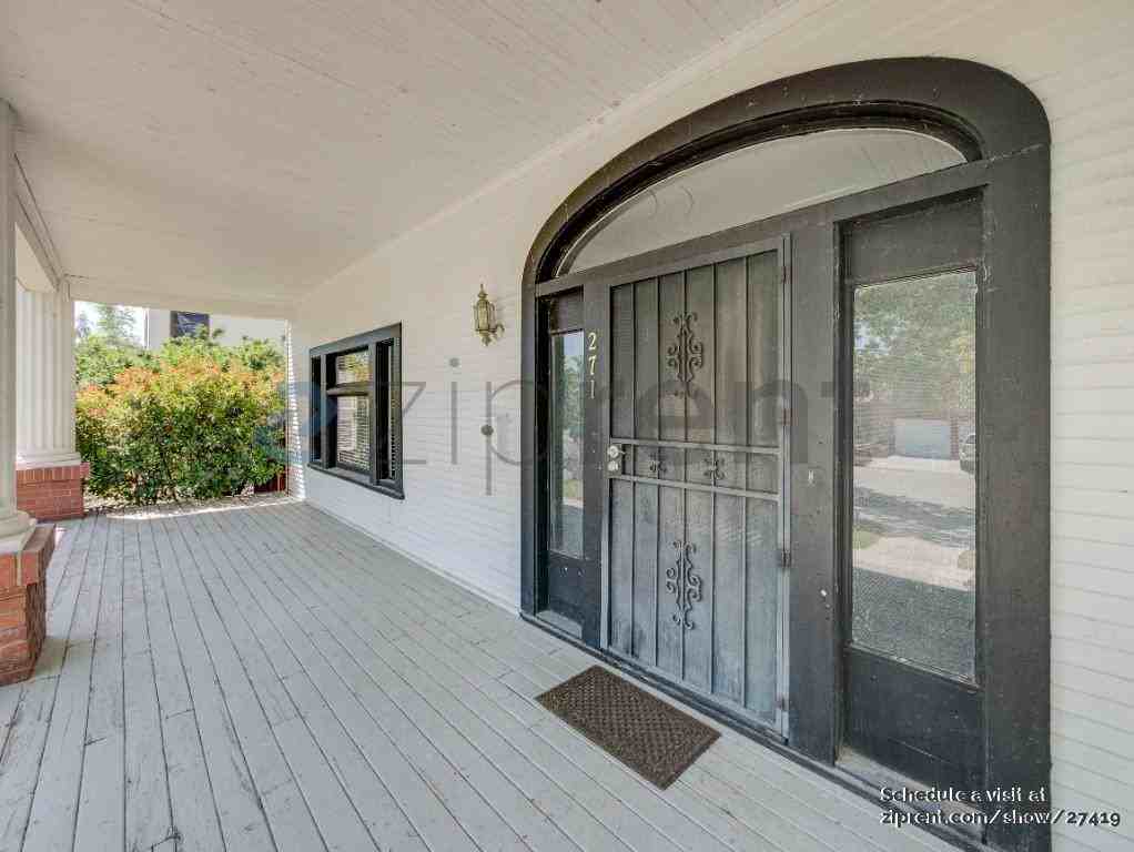 271 N Yosemite Ave - Photo 2 of 22