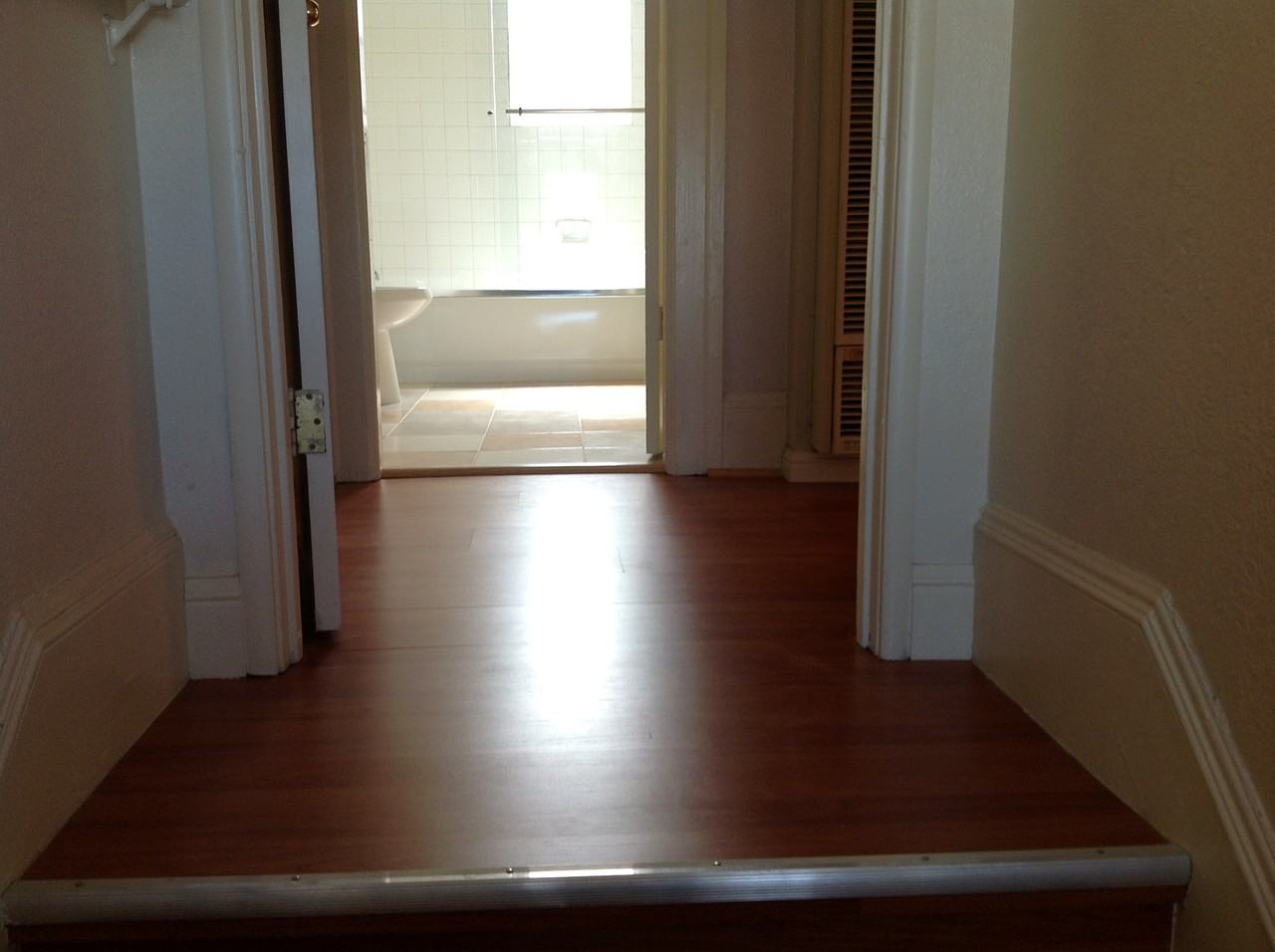 776 37th St #B - Photo 3 of 21