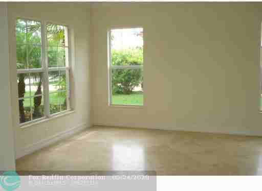 8172 Woodslanding Trl #NA - Photo 3 of 17