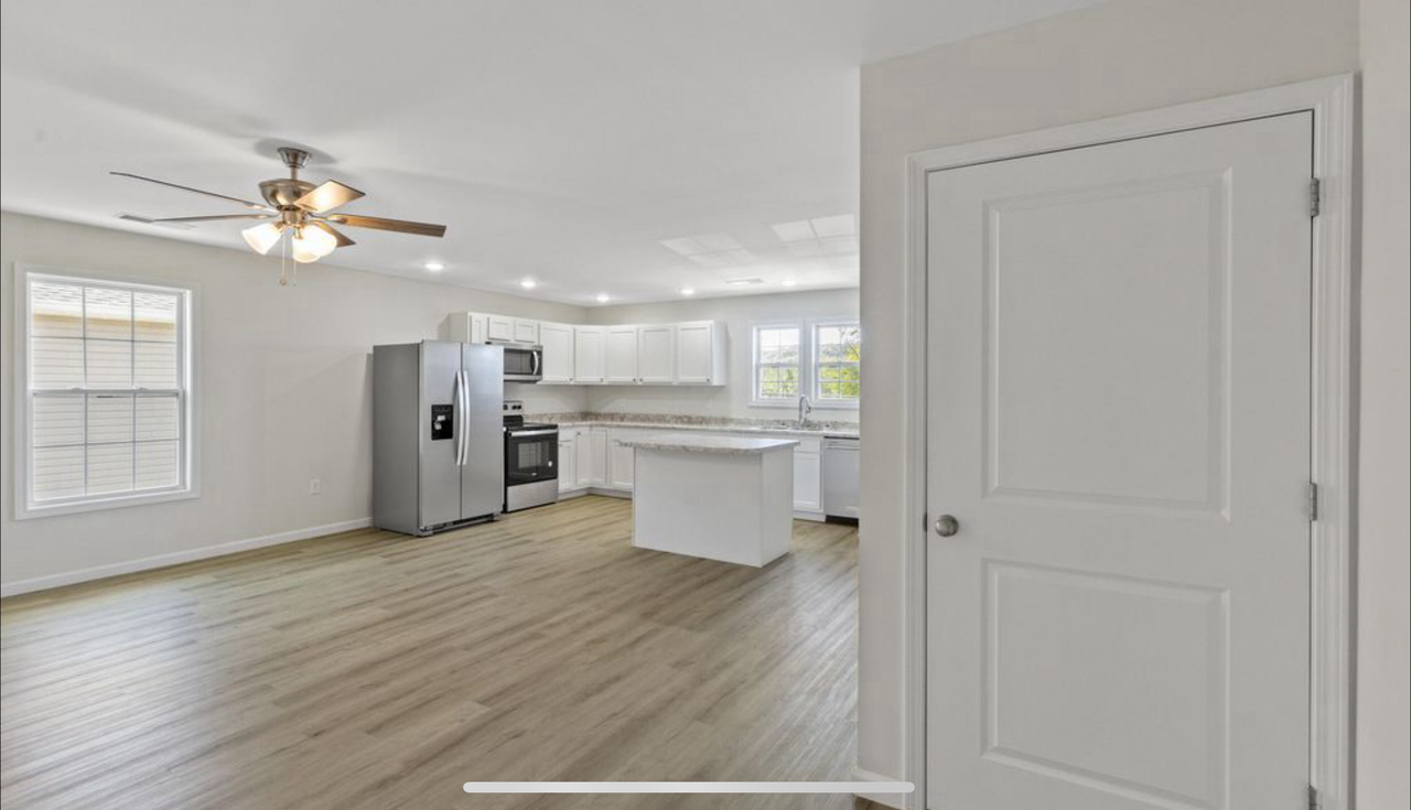 275 Broadway St #A - Photo 3 of 16