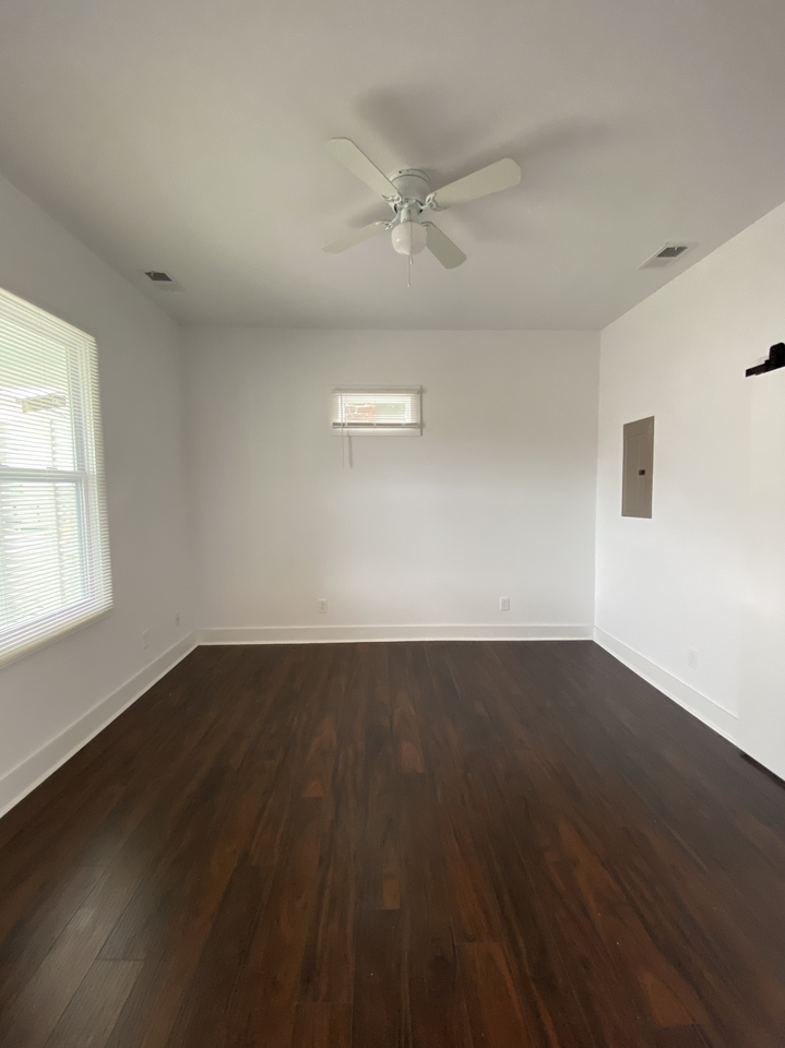 111 W 48th St #A - Photo 6 of 23